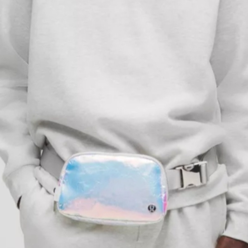 LULULEMON Iridescent Belt Bag with Adjustable Strap SOLD OUT NWT